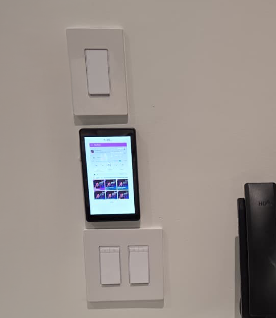 4 inch PoE Wall Screen - View 3